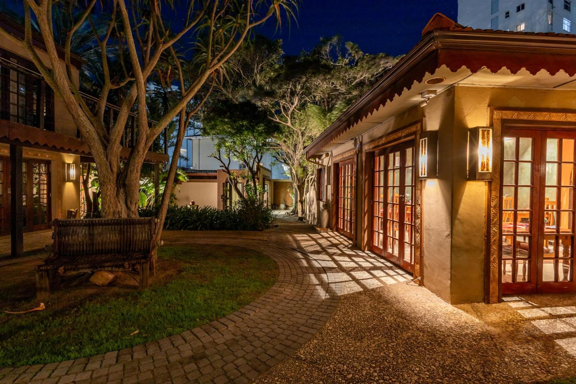 Singa Lodge - Lion Roars Hotels & Lodges Puerto Elizabeth Exterior foto